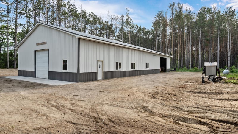 4292 275th Ave NW, Isanti, MN 55040