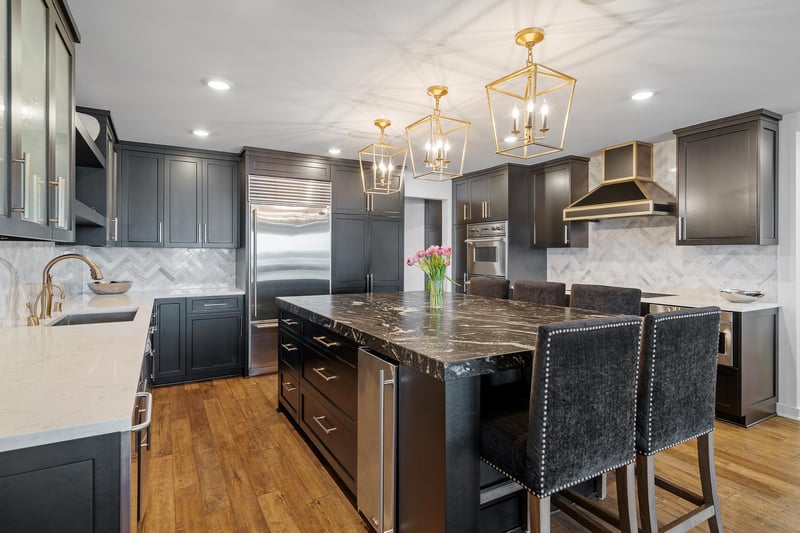 540 Indian Mound St #4B, Wayzata, MN 55391
