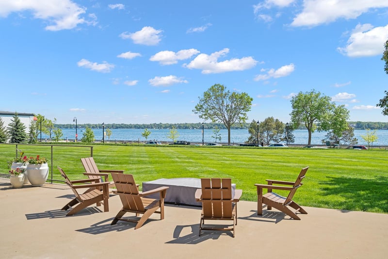 540 Indian Mound St #4B, Wayzata, MN 55391