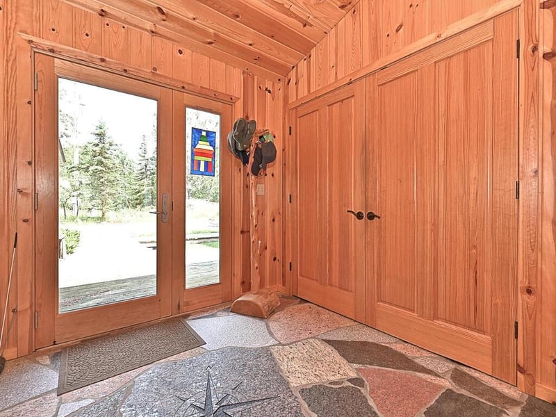 2080 Town Road 492, International Falls, MN 56649