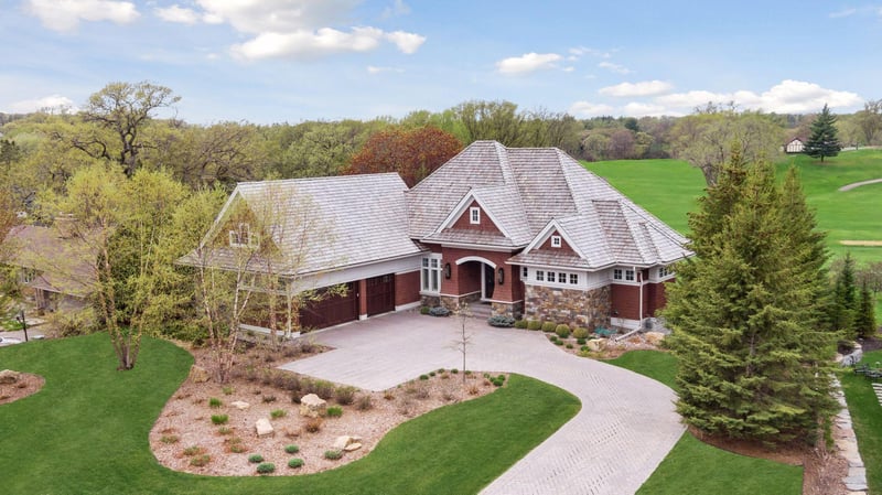 5124 Mirror Lakes Dr, Edina, MN 55436