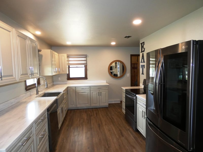 300 Trosky Rd W, Edgerton, MN 56128