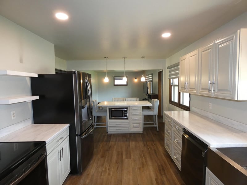 300 Trosky Rd W, Edgerton, MN 56128