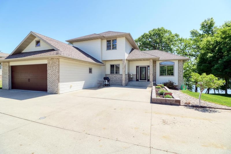 46542 Poss Beach Rd, Pelican Rapids, MN 56572