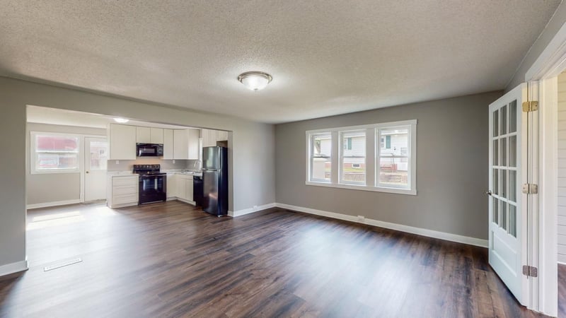 112 Chatfield St S, Dover, MN 55929
