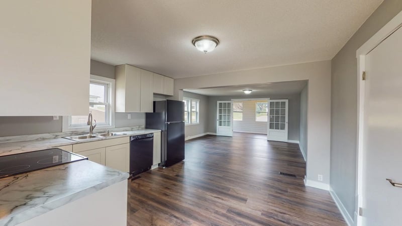 112 Chatfield St S, Dover, MN 55929