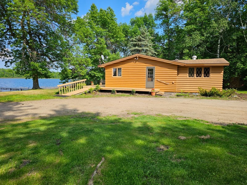 610 Summit Ave NE, Hill City, MN 55748