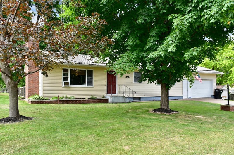 149 W 14th St, Buffalo City, WI 54622