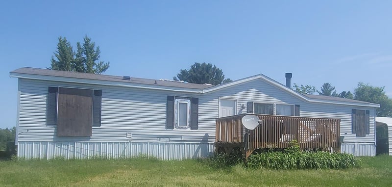 216 30th St, New Auburn, WI 54757