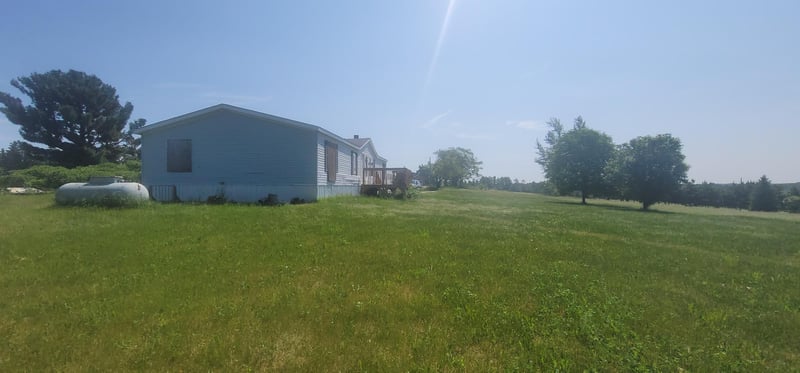 216 30th St, New Auburn, WI 54757