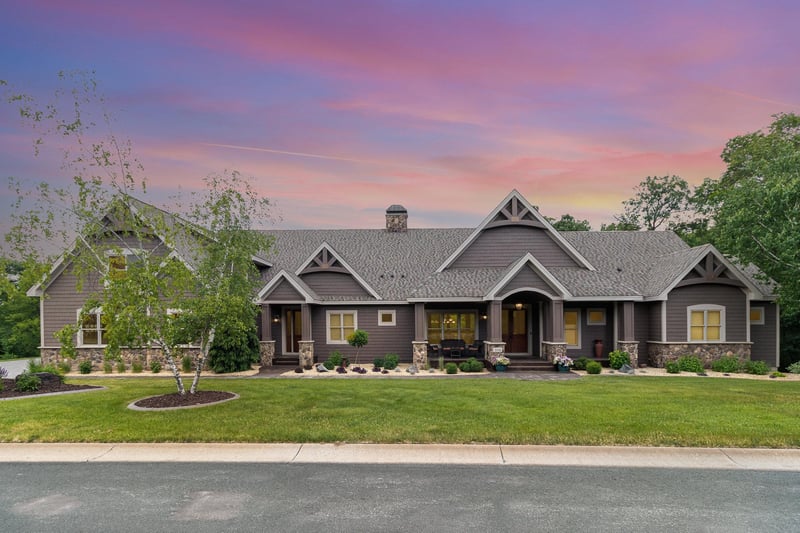 10048 Adam Ave, Inver Grove Heights, MN 55077