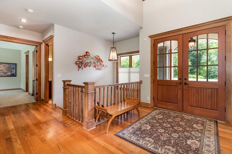 10048 Adam Ave, Inver Grove Heights, MN 55077