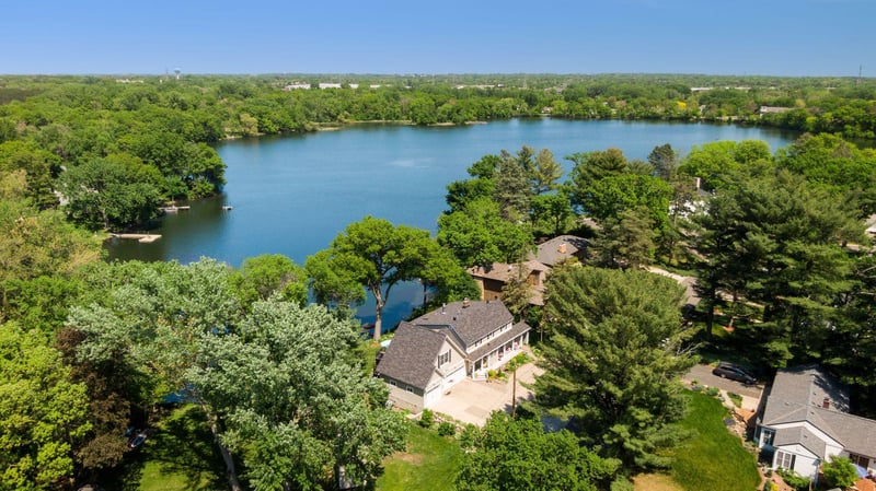 2571 Poplar Ave, North Saint Paul, MN 55109