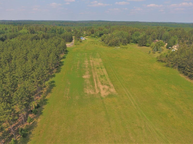 8404 Nelson Rd, Britt, MN 55710