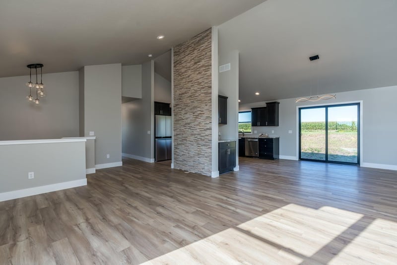 327 Falcon Rn, Eagle Lake, MN 56024