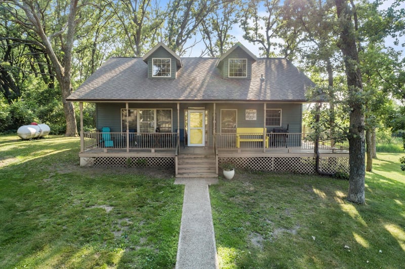 6899 SE 28th St, Claremont, MN 55924