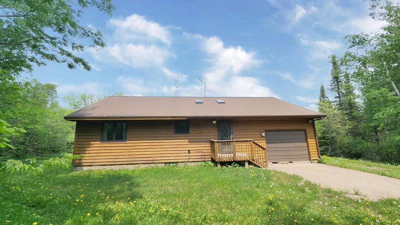 207 County Road 60, Grand Marais, MN 55604