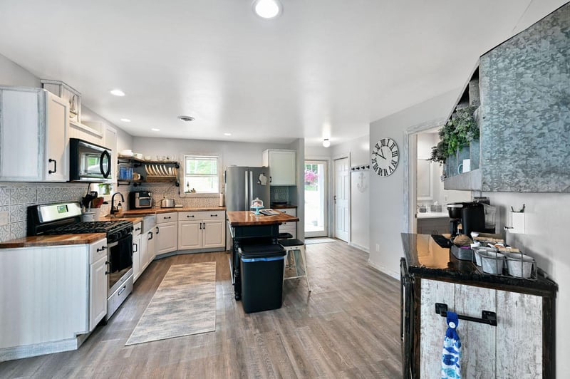 3756 North Shore Rd, Ashland, WI 54850