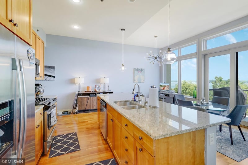 4201 Sunset Dr #512, Spring Park, MN 55384