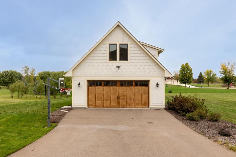 19132 Foxfield Dr, Prior Lake, MN 55372