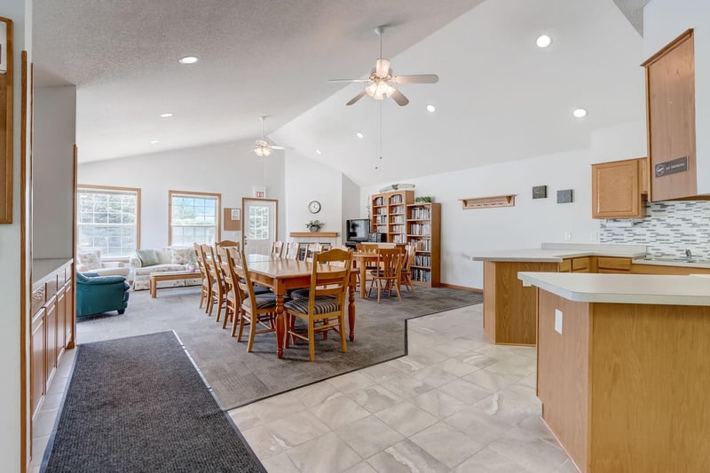 400 Sarazin St, Shakopee, MN 55379