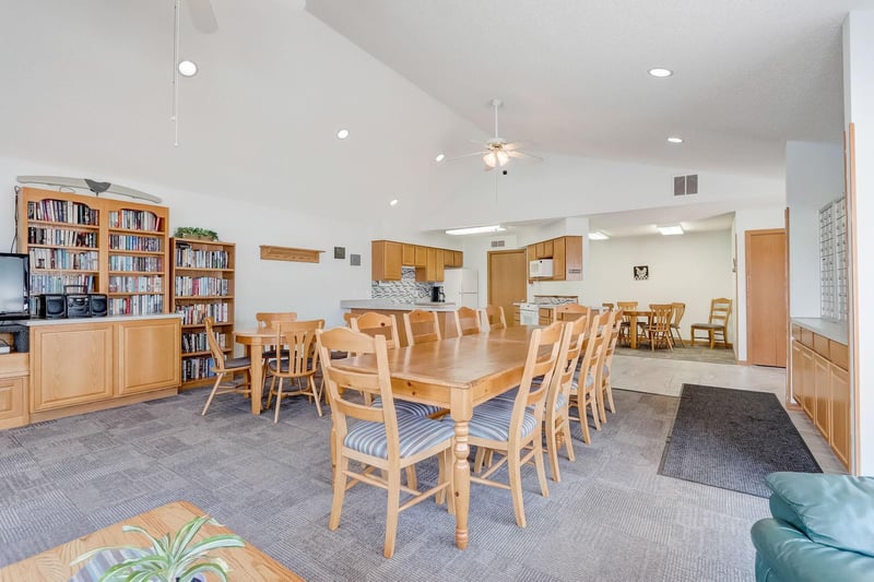 400 Sarazin St, Shakopee, MN 55379