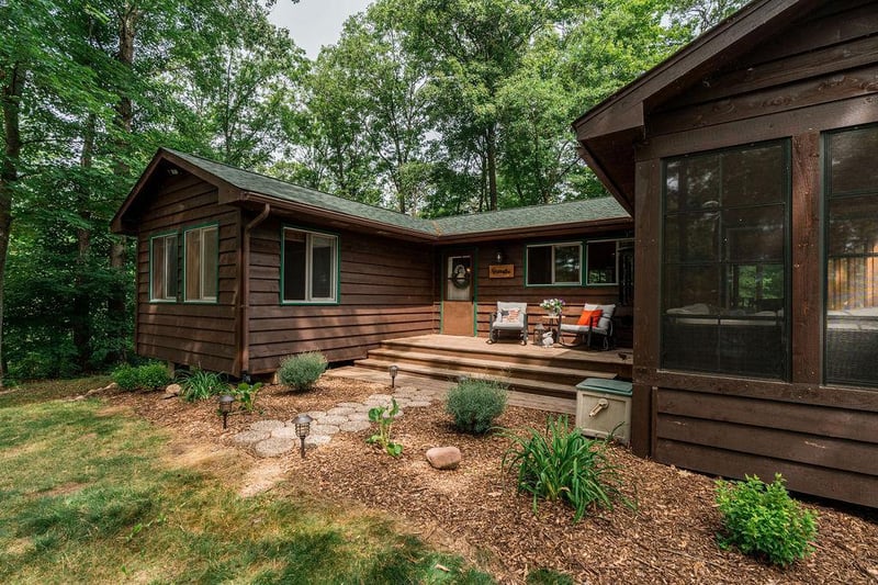 5484 N Ham Holly Dr, Stone Lake, WI 54876
