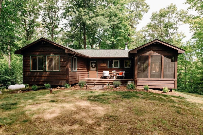 5484 N Ham Holly Dr, Stone Lake, WI 54876
