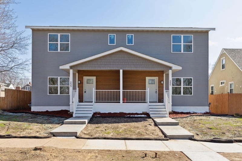 225 - 227 Warburton St W, South Saint Paul, MN 55075