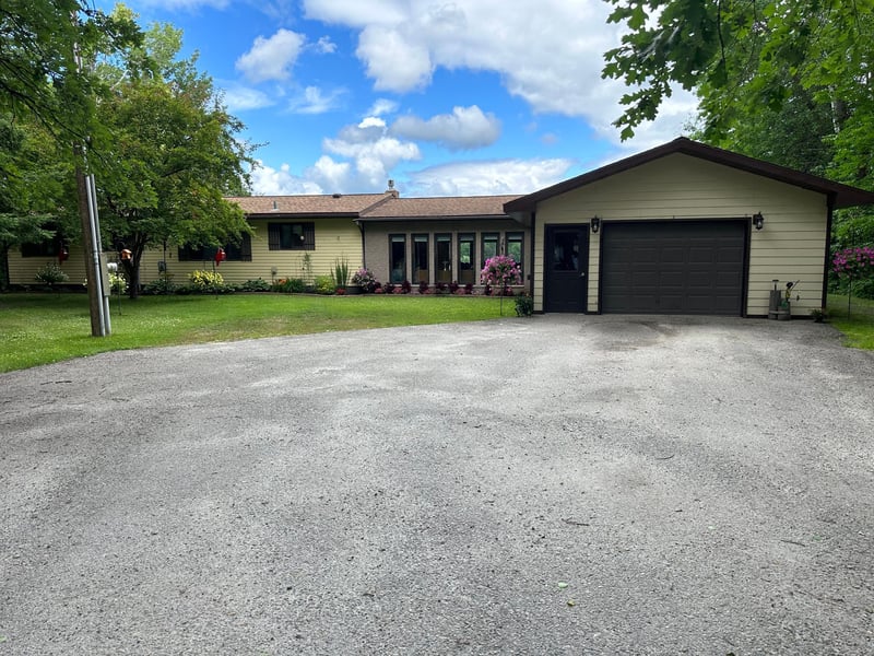 982 Noble Dr NW, Baudette, MN 56623