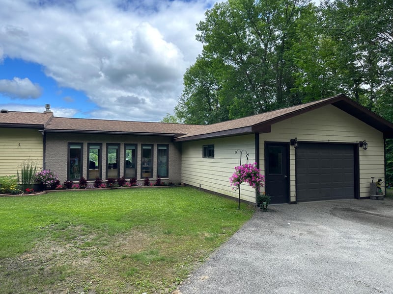982 Noble Dr NW, Baudette, MN 56623
