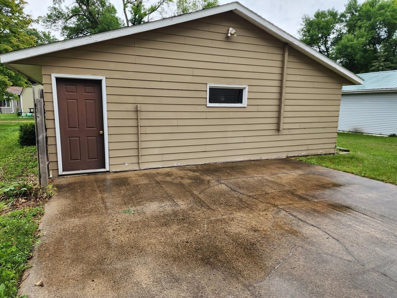 238 N 1st Ave E, Truman, MN 56088