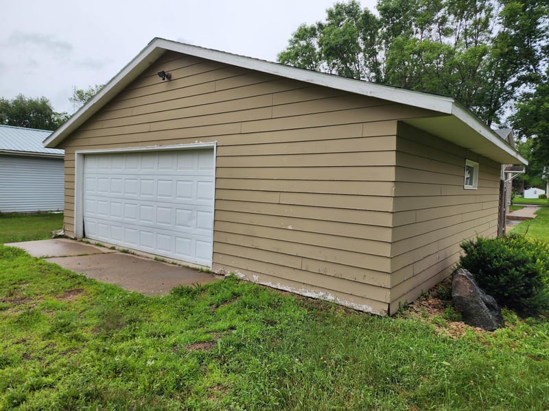 238 N 1st Ave E, Truman, MN 56088