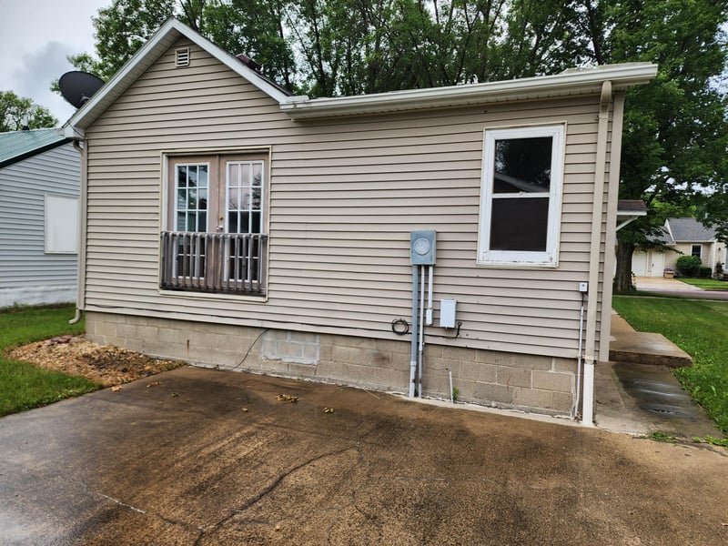 238 N 1st Ave E, Truman, MN 56088