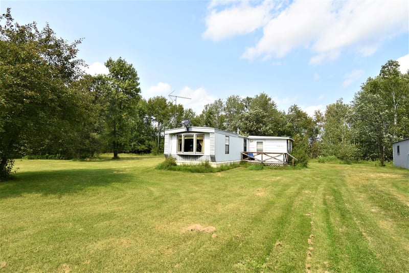 68521 Kirkwood Dr, Roosevelt, MN 56673