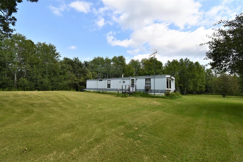 68521 Kirkwood Dr, Roosevelt, MN 56673