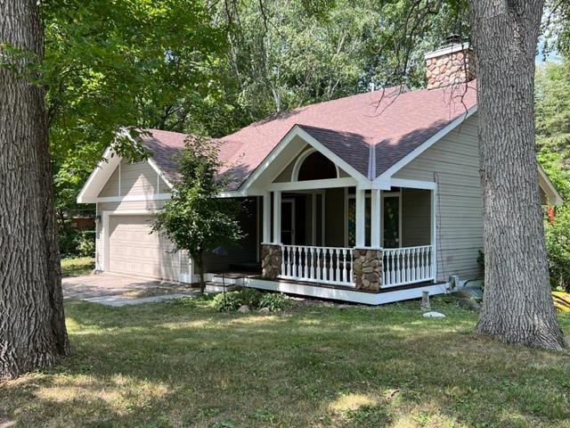 21260 Minnetonka Blvd, Greenwood, MN 55331