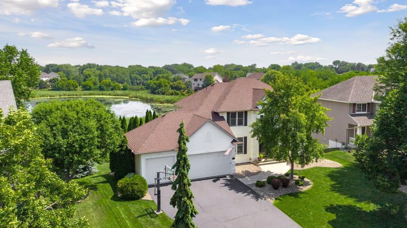 9334 Gander Ln, Minnetrista, MN 55375