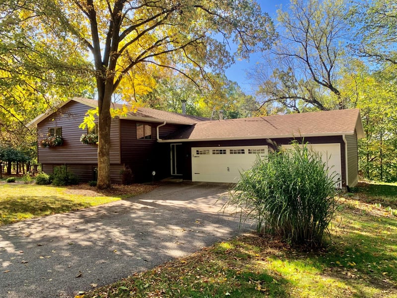 14786 Kendall Ct, Nerstrand, MN 55053