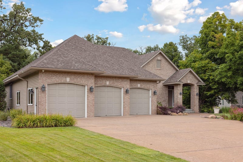 1137 97th Ln NW, Coon Rapids, MN 55433