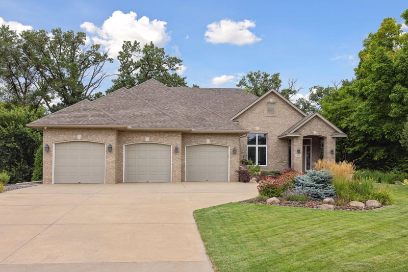 1137 97th Ln NW, Coon Rapids, MN 55433