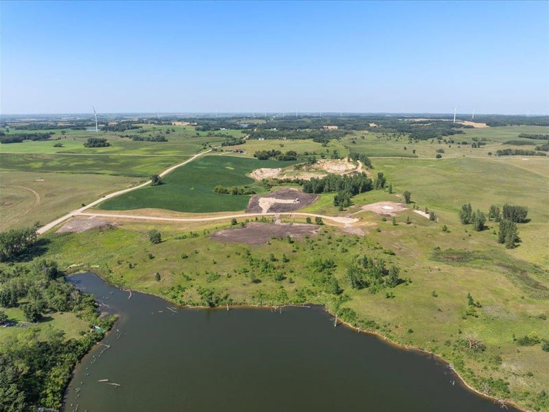 26026 154th Ave S, Barnesville, MN 56514