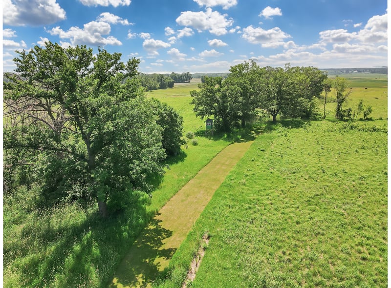 000 Johnson Rd, Nelson, MN 56355