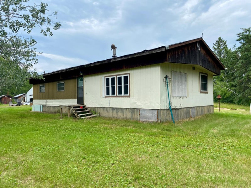 1336 Alango Rd, Angora, MN 55703