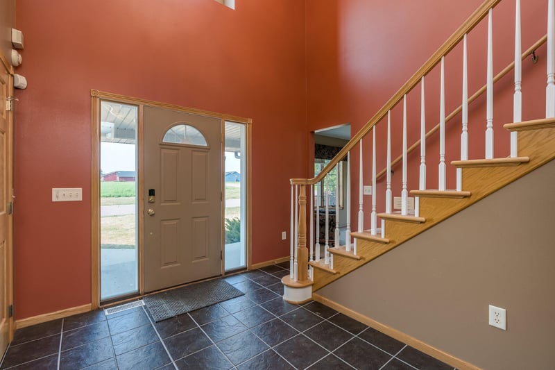 852 Mill Race Rd, Madelia, MN 56062