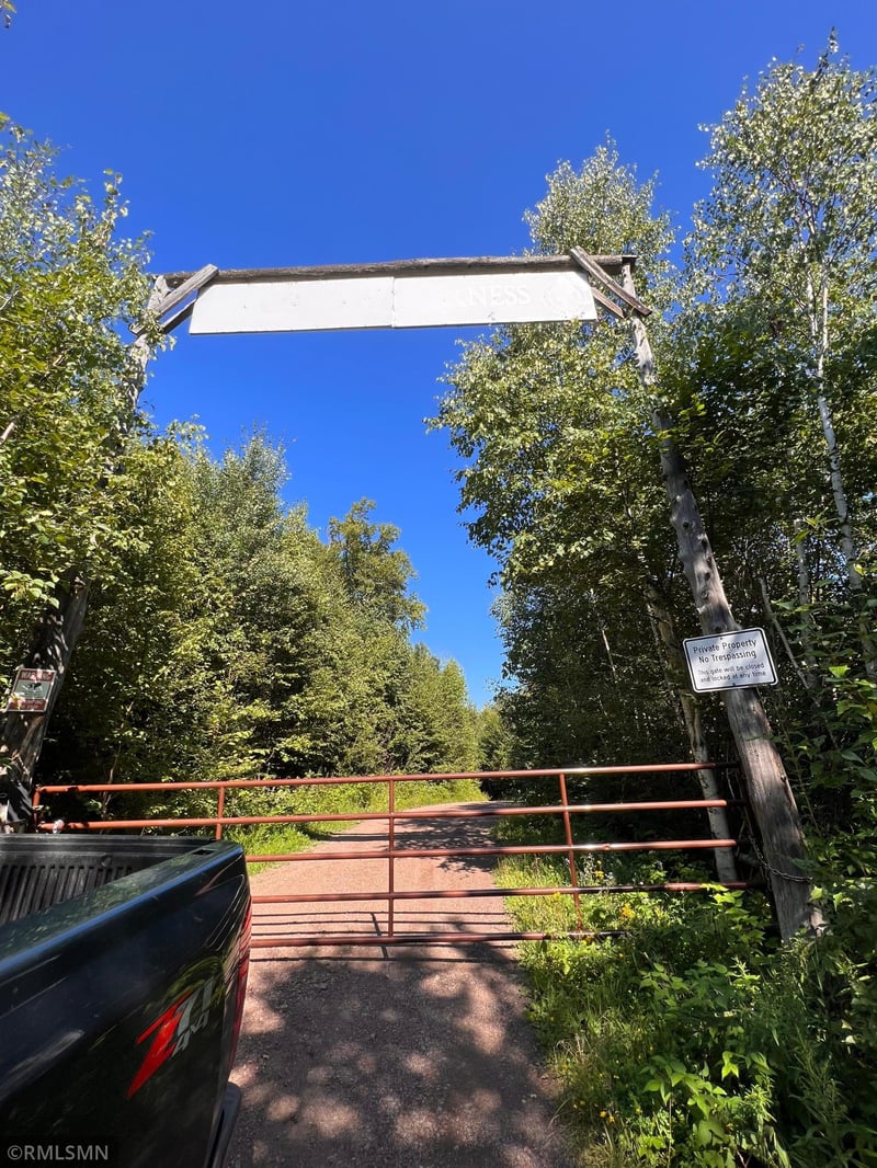 3228 Gods Wilderness Rd, Silver Bay, MN 55614