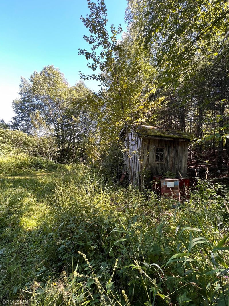 3228 Gods Wilderness Rd, Silver Bay, MN 55614