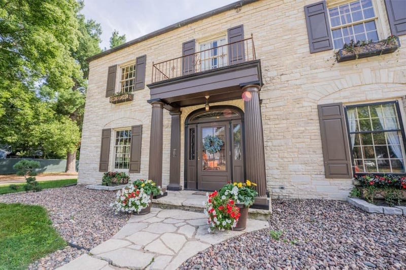 235 Roosevelt Ave, Eau Claire, WI 54701