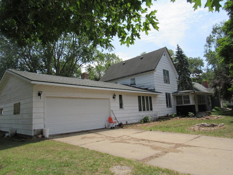 505 Degraff Ave, Swanville, MN 56382