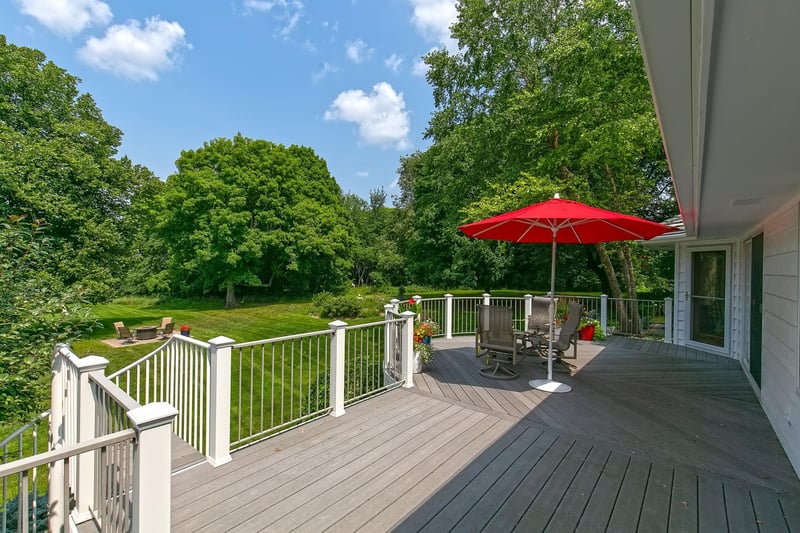 5010 Broadmoor Dr, Maple Plain, MN 55359